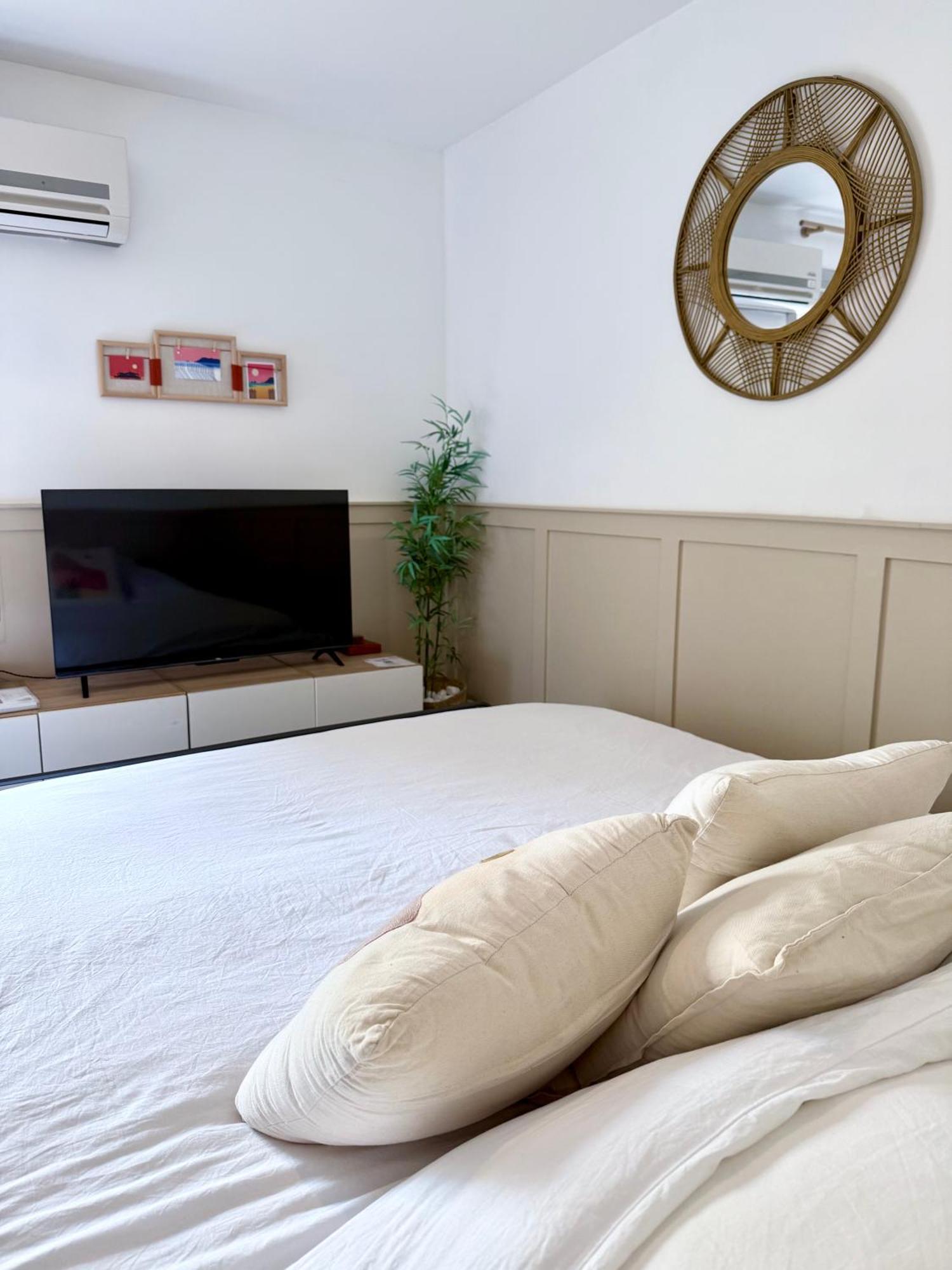 Appart Cosy, Piscine, Clim, Parking Prive - Proche Plage - Arrivee Autonome - Lit Queen Size La Seyne-sur-Mer Exterior foto